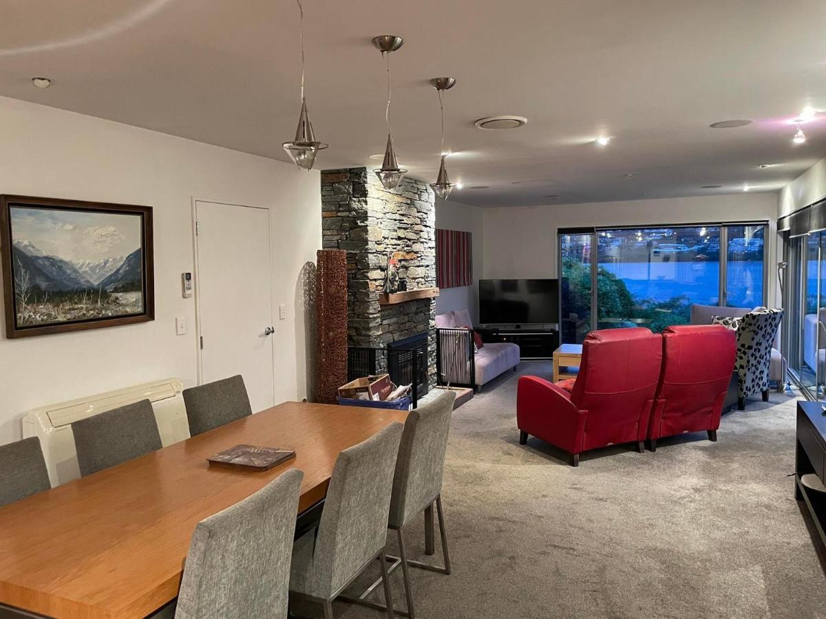 Peninsular Lakefront Queenstown Exterior photo