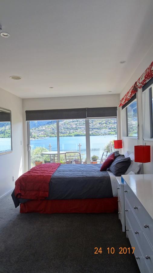 Peninsular Lakefront Queenstown Exterior photo